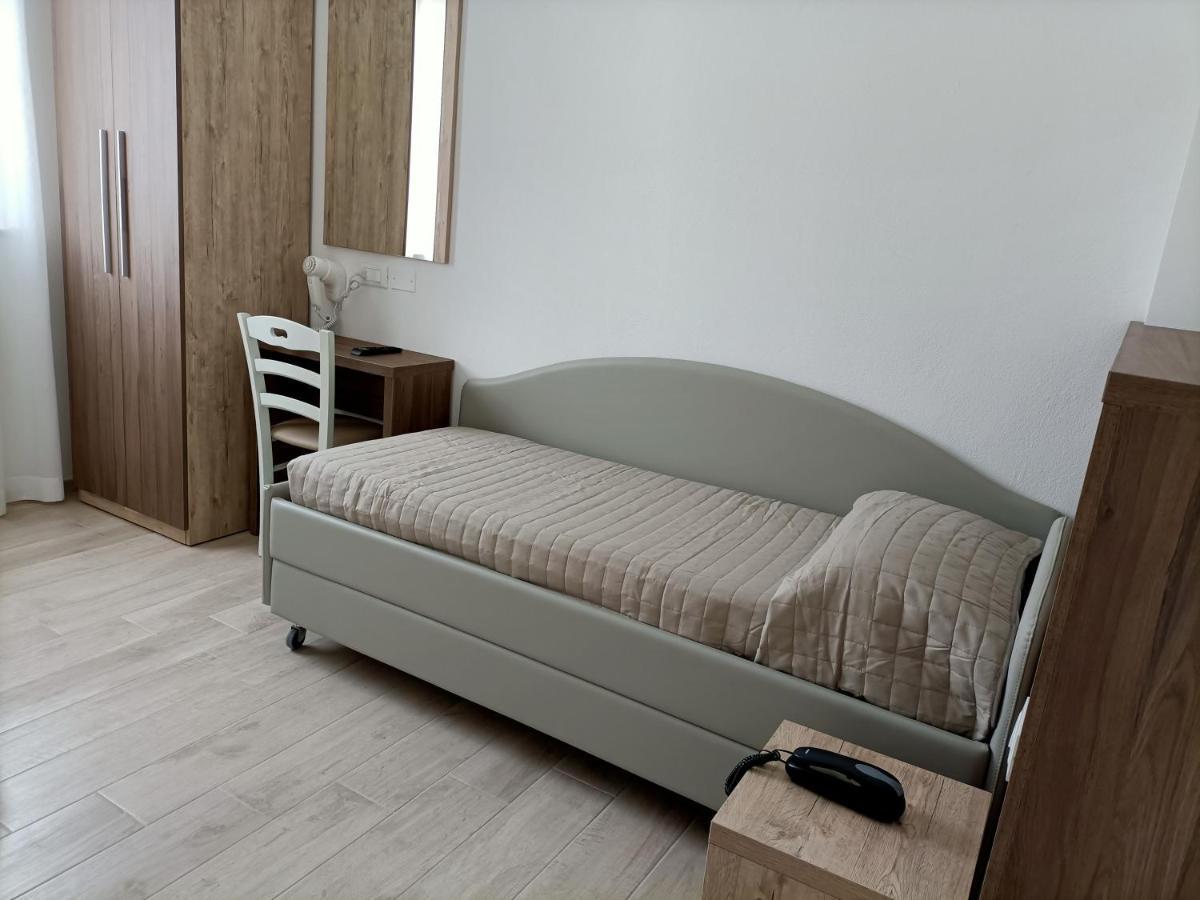 Hotel Bed & Book Rimini Ngoại thất bức ảnh