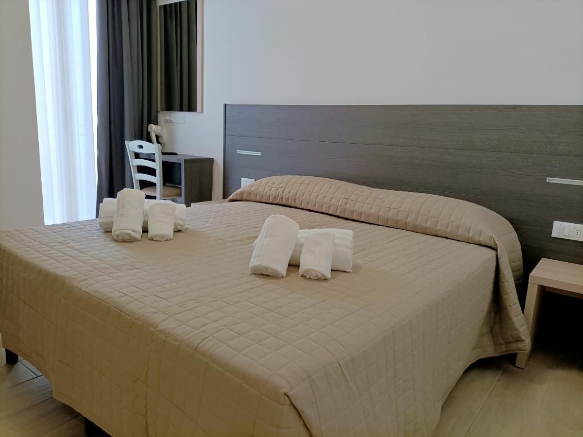 Hotel Bed & Book Rimini Ngoại thất bức ảnh