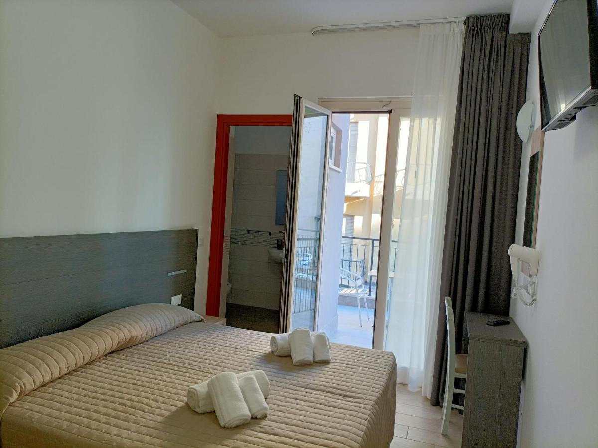 Hotel Bed & Book Rimini Ngoại thất bức ảnh