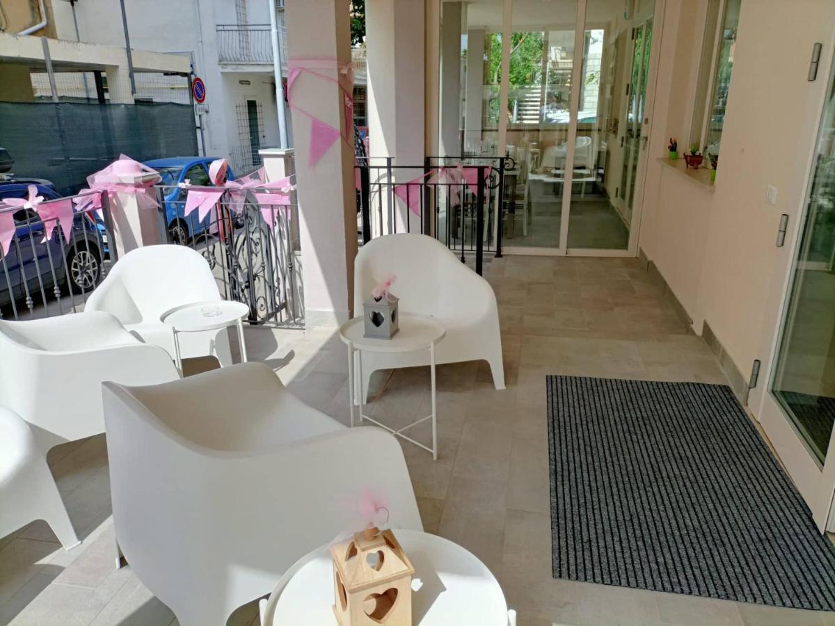 Hotel Bed & Book Rimini Ngoại thất bức ảnh