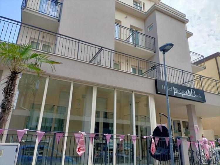 Hotel Bed & Book Rimini Ngoại thất bức ảnh